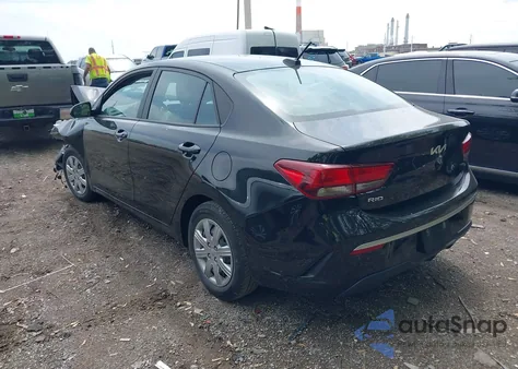 2022 Kia Rio Lx z USA, uszkodzony, nr VIN 3KPA24AD5NE510589